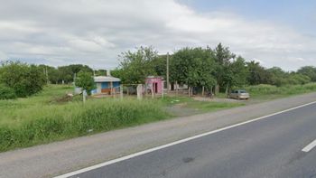 Dos jóvenes fueron hallados sin vida al costado de la ruta 9 en Santiago del Estero.