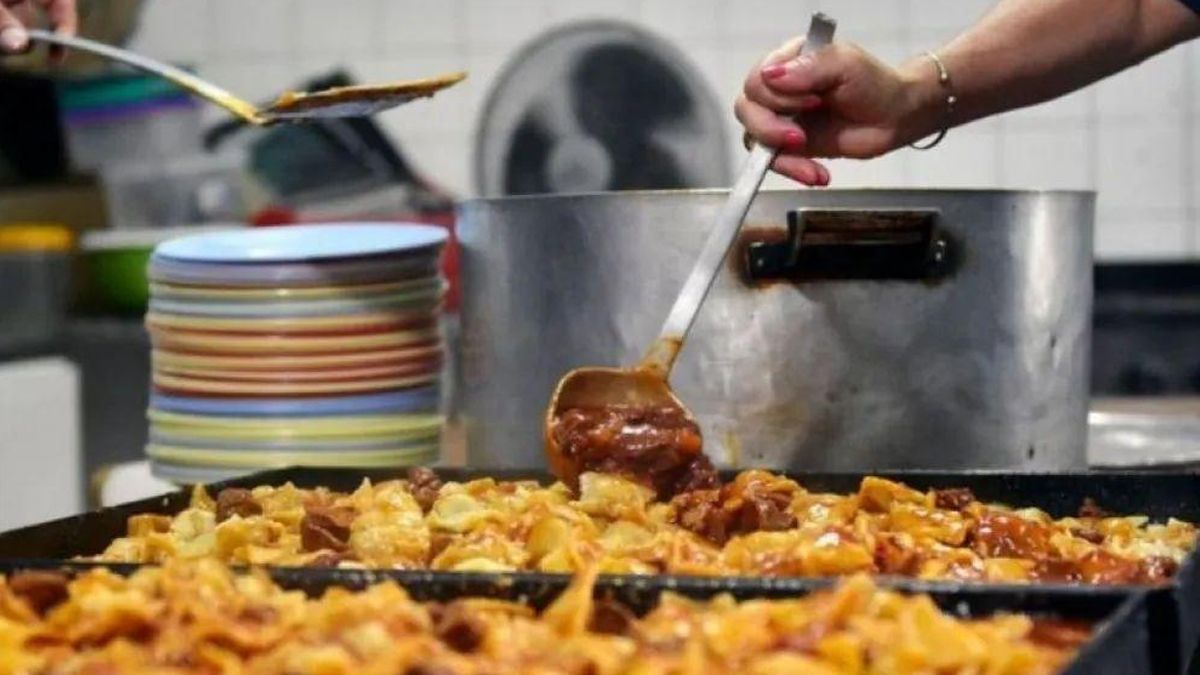 Se dieron de baja 124 de los 250 comedores comunitarios que presentaron irregularidades durante las auditorías.