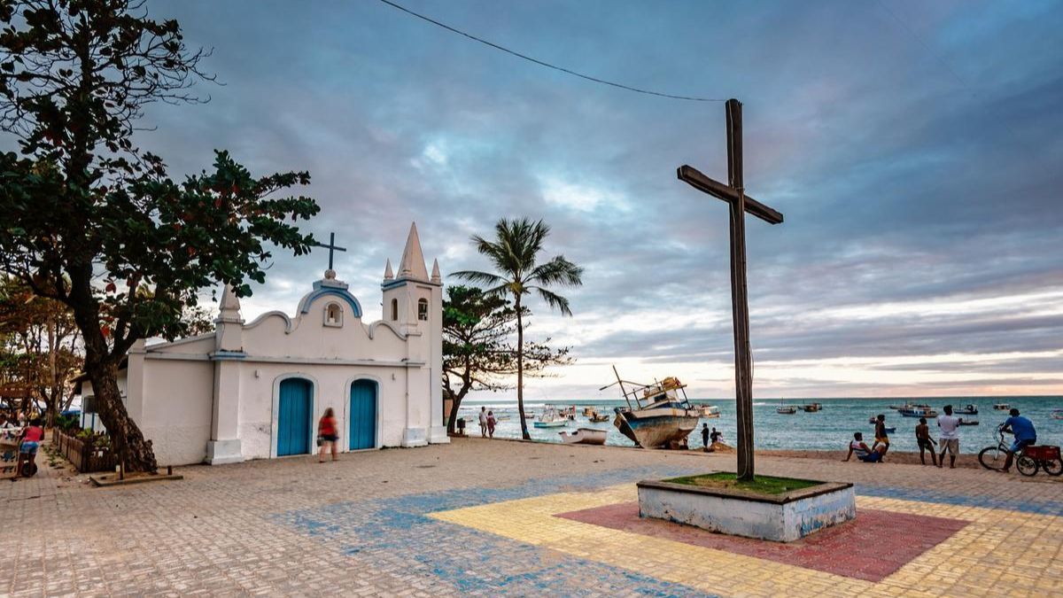 La arquitectura de la villa respeta el estilo colonial y rústico, manteniendo una armonía visual que atrae a fotógrafos y viajeros que buscan una estética cuidada y auténtica. La arquitectura de la villa respeta el estilo colonial y rústico, manteniendo una armonía visual que atrae a fotógrafos y viajeros que buscan una estética cuidada y auténtica.