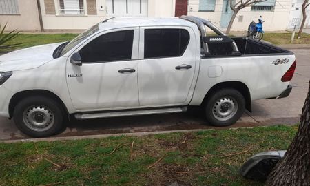 En barrio Candioti Norte robaron una camioneta estacionada que tenía la llave de su casa adentro y aprovecharon para entrar. En barrio Candioti Norte robaron una camioneta estacionada que tenía la llave de su casa adentro y aprovecharon para entrar.