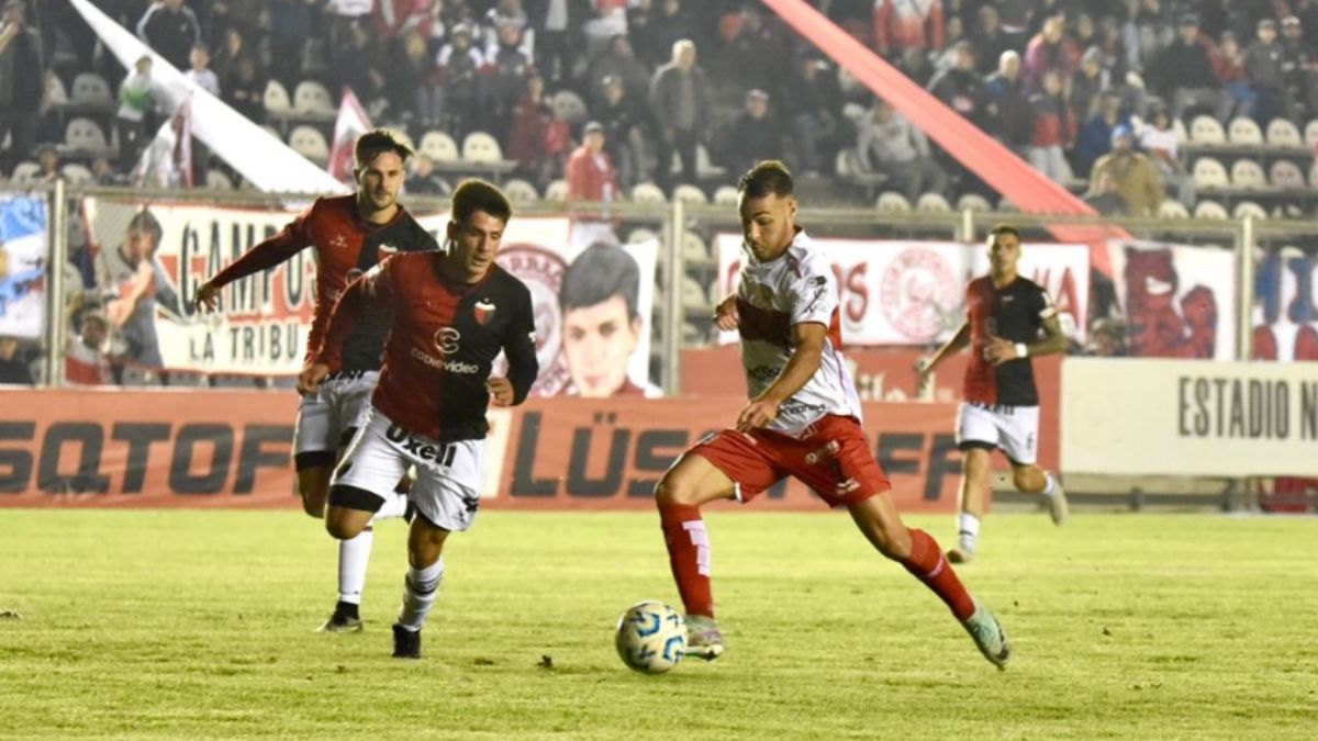 Colón perdió contra Deportivo Morón por 1 a 0 en el partido pendiente de la fecha 15