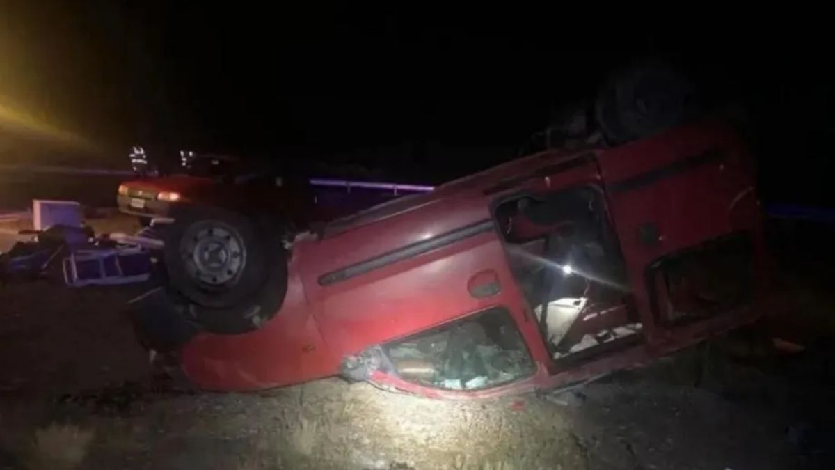 Un padre y su hija perdieron la vida en un trágico accidente fatal en Río Negro.
