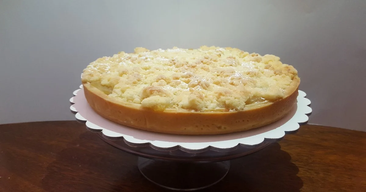 El crumble de manzana se puede hacer en tamaño grande o en moldecitos individuales. El crumble de manzana se puede hacer en tamaño grande o en moldecitos individuales.