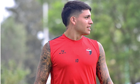 Facundo Farías puede tener minutos este martes en el duelo entre Colón y Tigre, por la Liga Profesional. Facundo Farías puede tener minutos este martes en el duelo entre Colón y Tigre, por la Liga Profesional.