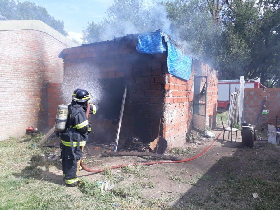 Viviendas incendiadas en Rosario