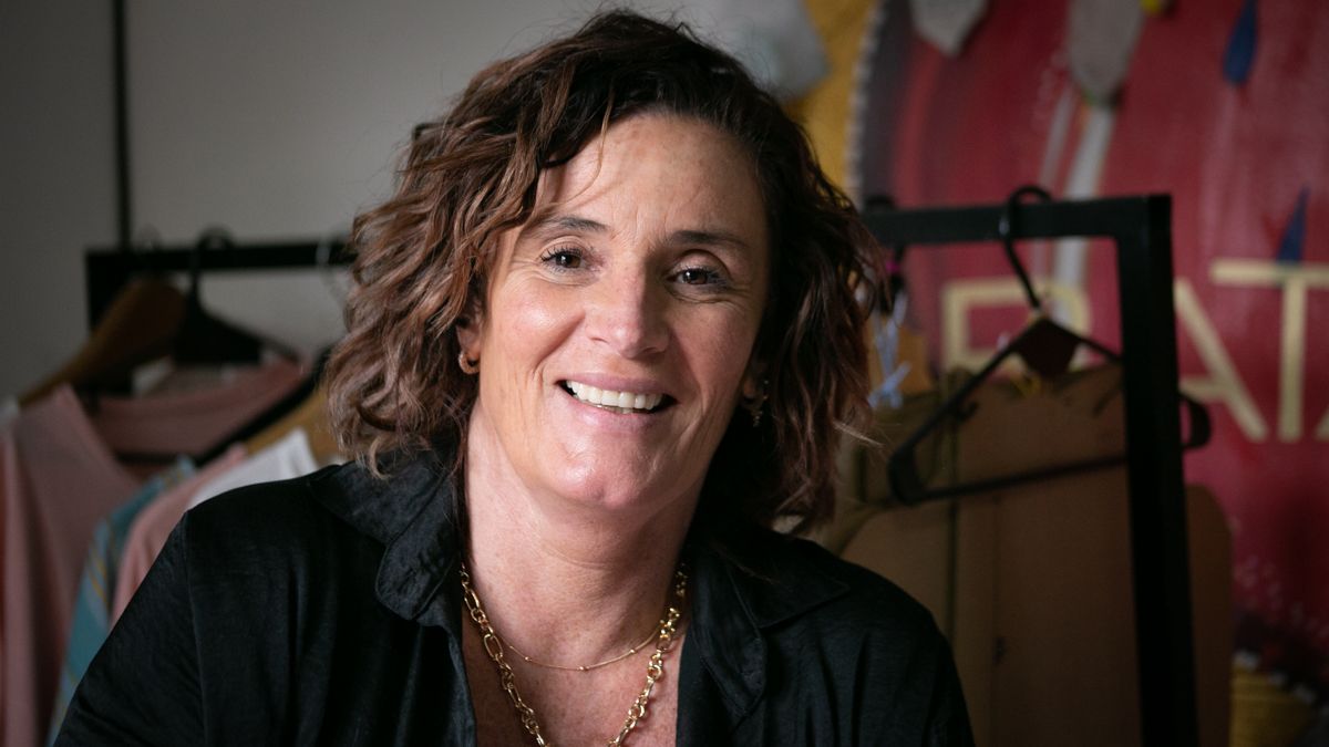 Lucila Cordoneda se encarga de la parte comunicativa de las prendas de Batahola.