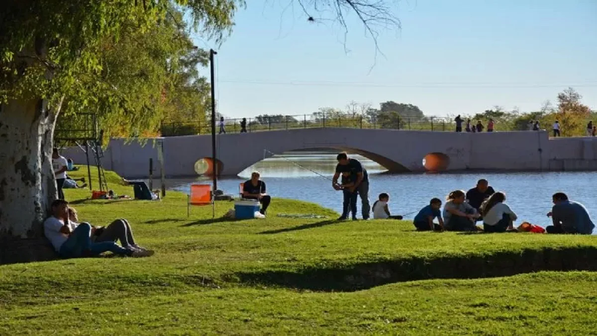 Escapada a San Andrés de Giles, una histórica ciudad de Buenos Aires. Escapada a San Andrés de Giles, una histórica ciudad de Buenos Aires.