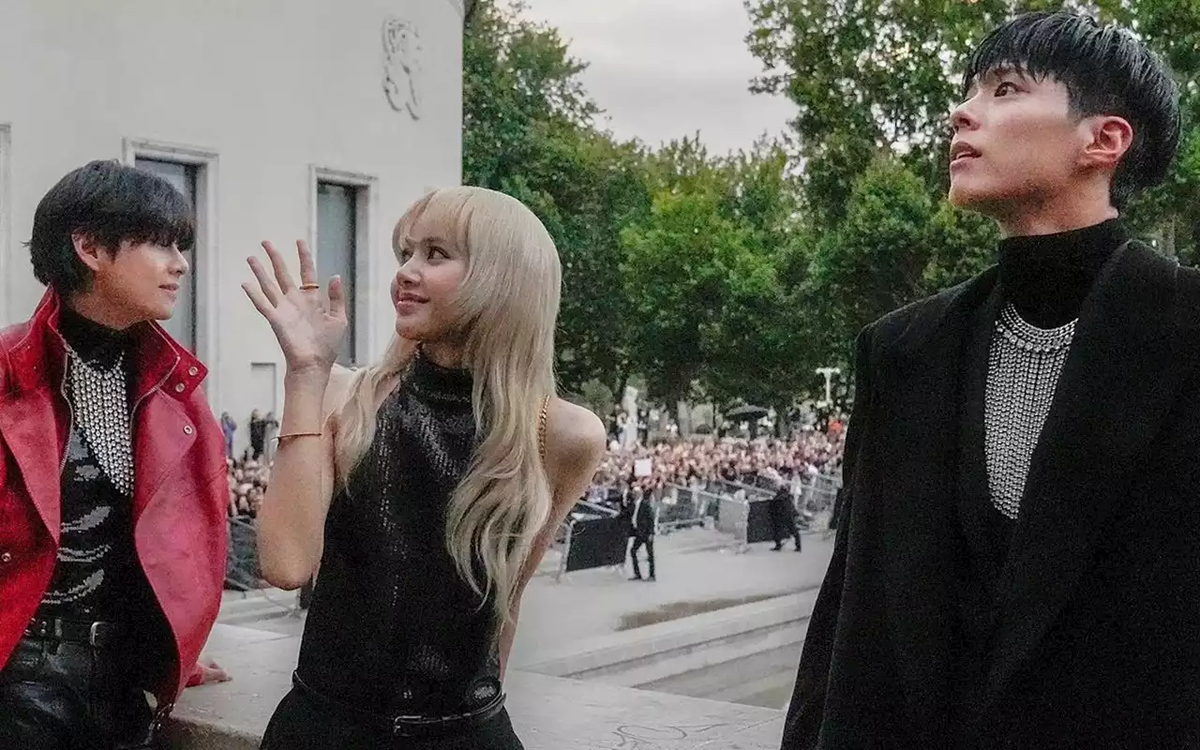 Lisa de BLACKPINK, V de BTS y el actor, Park Bo Gum, estuvieron juntos en París.