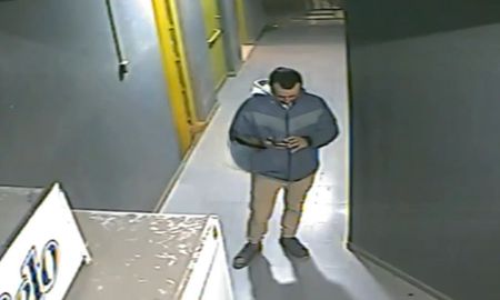 La última imagen que captaron las cámaras de seguridad de Damián Strada con vida, en una estación de servicios de Nelson. La última imagen que captaron las cámaras de seguridad de Damián Strada con vida, en una estación de servicios de Nelson.