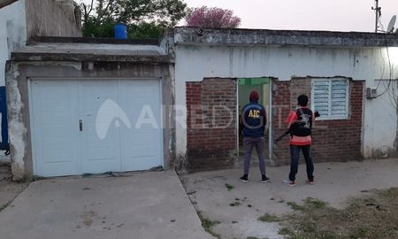 Chubut al 7300. El domicilio que fue allanado por los investigadores. Chubut al 7300. El domicilio que fue allanado por los investigadores.