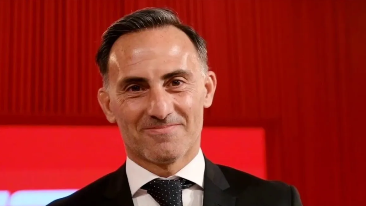 Diego Latorre fue anunciado como técnico de un inesperado club de fútbol