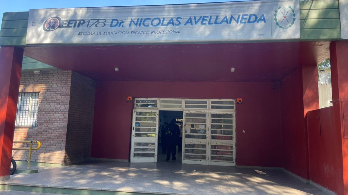 La comunidad educativa de la Escuela Avellaneda sigue pidiendo una mayor presencia policial y medidas que garanticen la seguridad de los estudiantes.&nbsp;