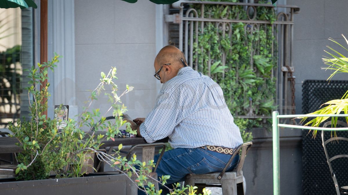 En Buenos Aires, el café en los bares aumentó considerablemente en la última semana. En Buenos Aires, el café en los bares aumentó considerablemente en la última semana.