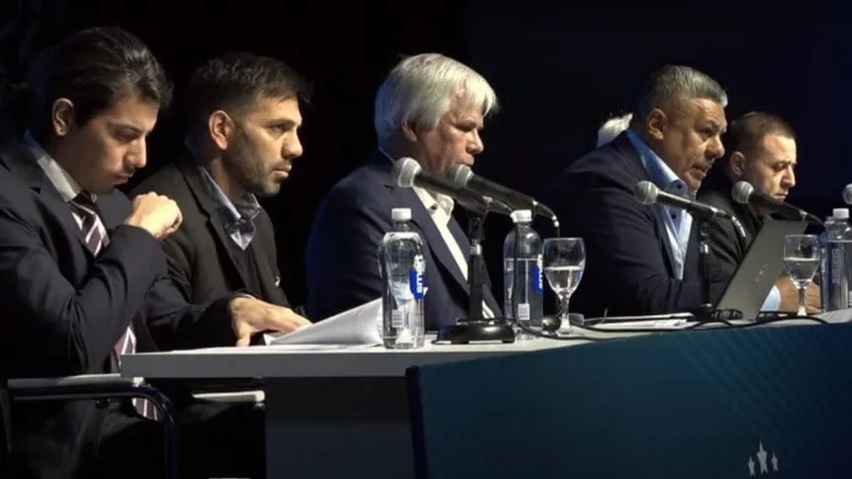 La Asamblea Extraordinaria decidió que uno de los tres boletos a la B Nacional previstos para fin de año queda sin efecto. Por ende, seguirán siendo 28 equipos en la Primera División.