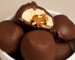 Todos los detalles para hacer bombones helados de la mano de Cocineros Argentina.