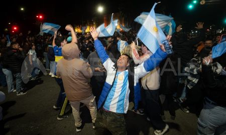 Los festejos en Santa Fe por la nueva Copa América para Argetina. Los festejos en Santa Fe por la nueva Copa América para Argetina.