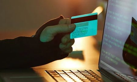 Promociones beneficios y regalos son algunas de las estrategias de los estafadores. Promociones beneficios y regalos son algunas de las estrategias de los estafadores.