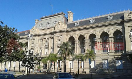 paritarias: tras la oferta del 18%, se espera la respuesta de los gremios paritarias: tras la oferta del 18%, se espera la respuesta de los gremios