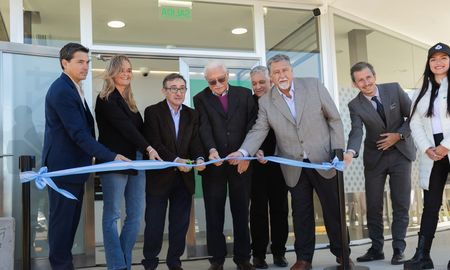 Se inauguró una nueva sucursal del Banco Santa Fe en el Parque Industrial de Sauce Viejo. Se inauguró una nueva sucursal del Banco Santa Fe en el Parque Industrial de Sauce Viejo.
