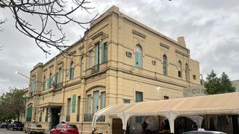 Cómo es el estado de salud de la policía embarazada que recibió un disparo en Coronda