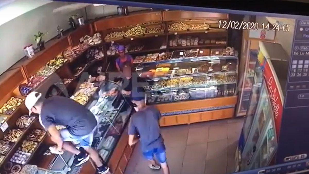 Uno de los asaltos qued&oacute; registrados por las c&aacute;maras de seguridad.&nbsp;