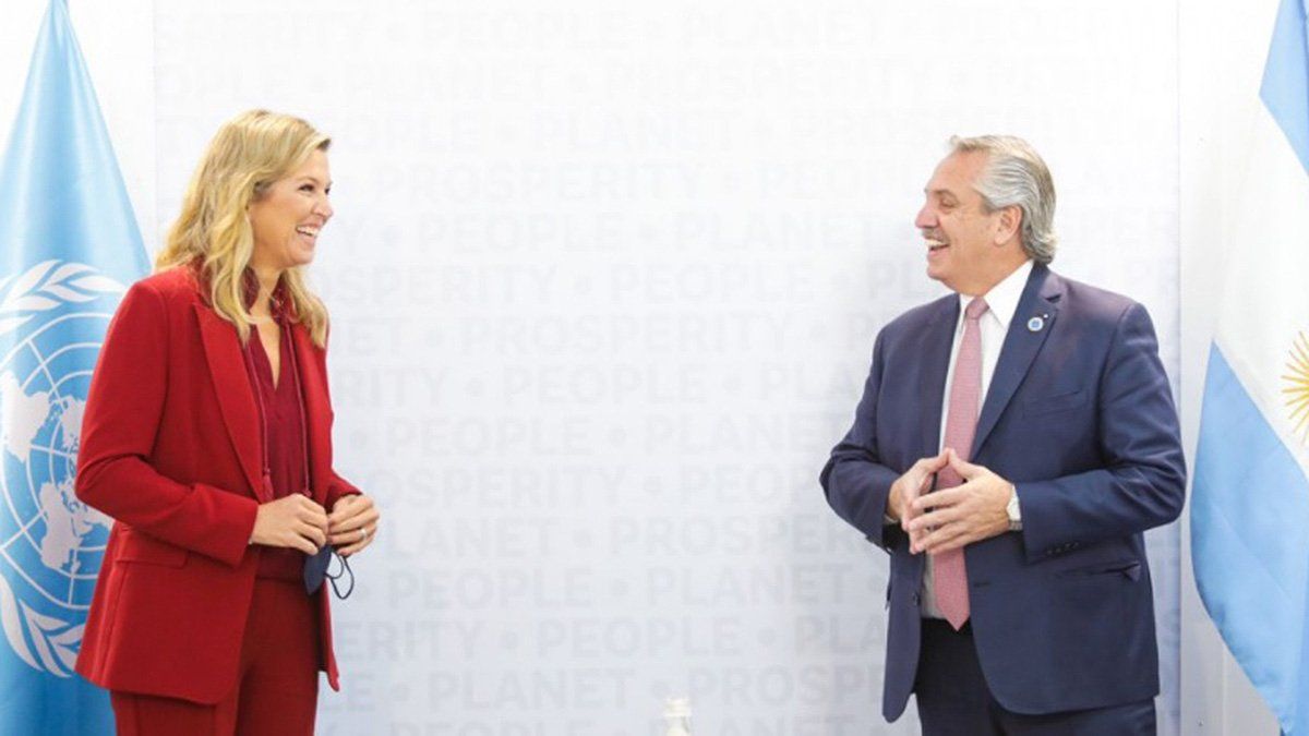 Alberto Fernández y la reina Máxima de los Países Bajos.