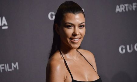 Kourtney Kardashian compró una mansión de USD 10 millones. Kourtney Kardashian compró una mansión de USD 10 millones.
