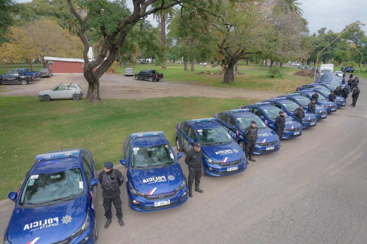 El acto de licitación se realizará en el Salón Blanco de la Sede de Gobierno, en la ciudad de Rosario, y el presupuesto oficial es de $ 1.669.567.867. El acto de licitación se realizará en el Salón Blanco de la Sede de Gobierno, en la ciudad de Rosario, y el presupuesto oficial es de $ 1.669.567.867.