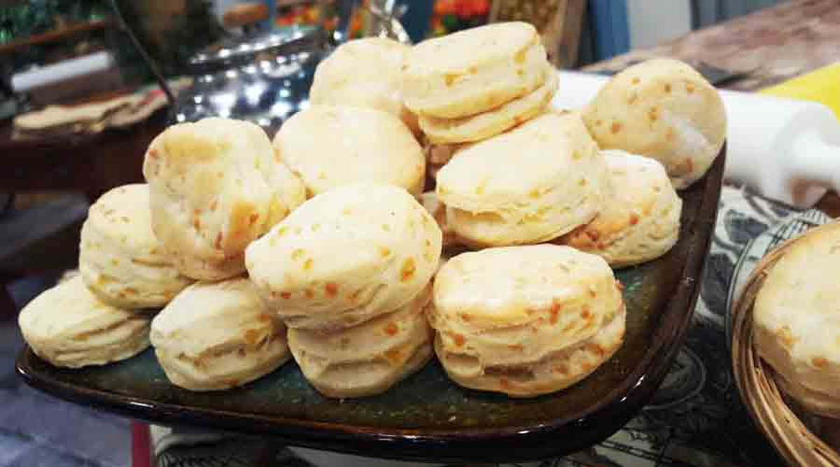 Maru Botana compartió su receta para hacer bizcochos de queso, perfectos para acompañar los mates de la tarde. Maru Botana compartió su receta para hacer bizcochos de queso, perfectos para acompañar los mates de la tarde.