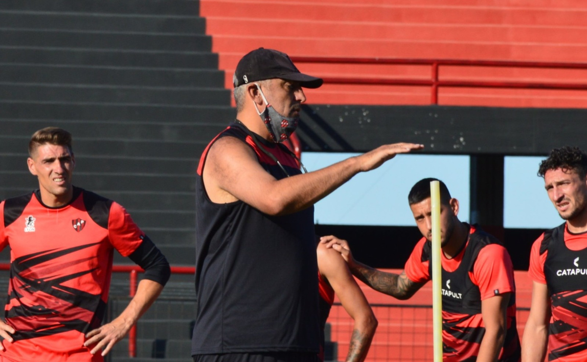 Iván Delfino sería el nuevo entrenador de Colón.
