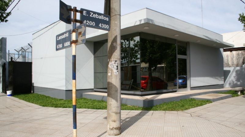 Quiso robar a un cobrador que tenía custodia, le dispararon y terminó preso