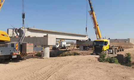 La gestión de Omar Perotti lleva adelante un ambicioso plan de obras en estructuras viales de distintos departamentos del territorio. La gestión de Omar Perotti lleva adelante un ambicioso plan de obras en estructuras viales de distintos departamentos del territorio.