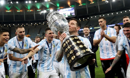Revelaron la increíble arenga de Messi en la final de la Copa América: Esta nos la llevamos a casa Revelaron la increíble arenga de Messi en la final de la Copa América: Esta nos la llevamos a casa