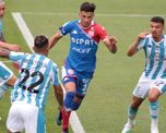 Unión perdió 1-0 ante Racing y deberá jugarse en la útlima fecha la clasificación a la Zona Campeonato de la Copa Diego Maradona. Unión perdió 1-0 ante Racing y deberá jugarse en la útlima fecha la clasificación a la Zona Campeonato de la Copa Diego Maradona.