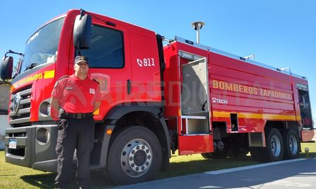 Entregaron nuevo equipamiento a los Bomberos Zapadores de Santa Fe Entregaron nuevo equipamiento a los Bomberos Zapadores de Santa Fe