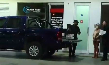 Según medios locales, hubo un gran despliegue de agentes patrullando el lugar. Según medios locales, hubo un gran despliegue de agentes patrullando el lugar.