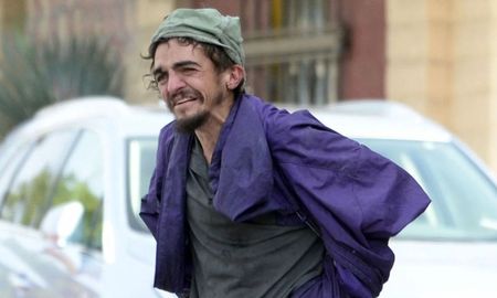 Internaron a Tylor Chase por adicciones, pero consumió metanfetamina y terminó en la calle. Internaron a Tylor Chase por adicciones, pero consumió metanfetamina y terminó en la calle.
