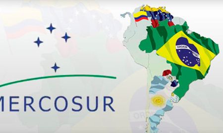 Los presidentes de los países miembros del Mercosur se reunirán el próximo 26 de marzo en Buenos Aires al cumplirse 30 años de la fundación del bloque regional. Los presidentes de los países miembros del Mercosur se reunirán el próximo 26 de marzo en Buenos Aires al cumplirse 30 años de la fundación del bloque regional.