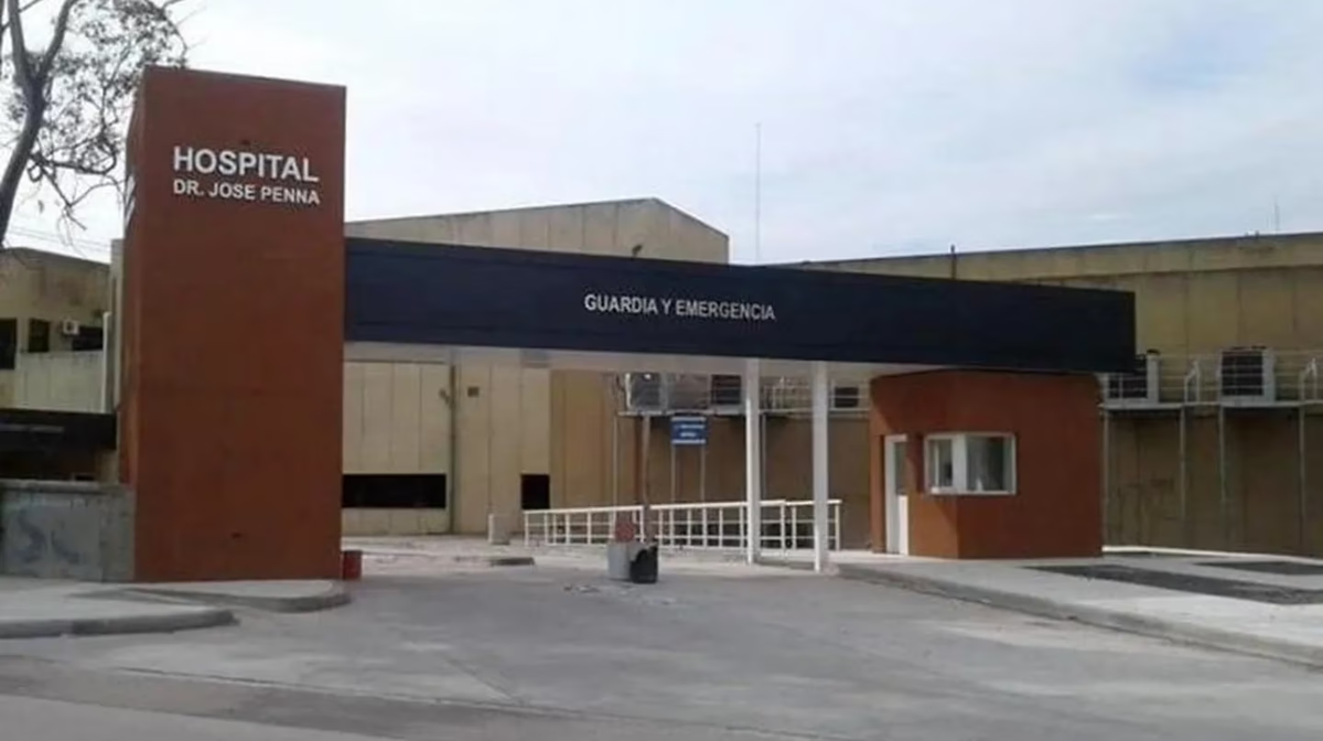 El pequeño permanece internado en terapia intensiva tras los golpes recibidos por el choque.