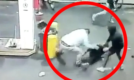 Matan de una pedrada en la cabeza a un hombre que intervino para defender a un amigo en una pelea. Matan de una pedrada en la cabeza a un hombre que intervino para defender a un amigo en una pelea.