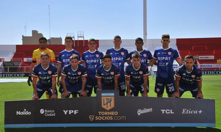 Ya sin Juan Manuel Azconzábal, Unión busca a su nuevo entrenador para continuar compitiendo en el Torneo de la Liga Profesional. Ya sin Juan Manuel Azconzábal, Unión busca a su nuevo entrenador para continuar compitiendo en el Torneo de la Liga Profesional.