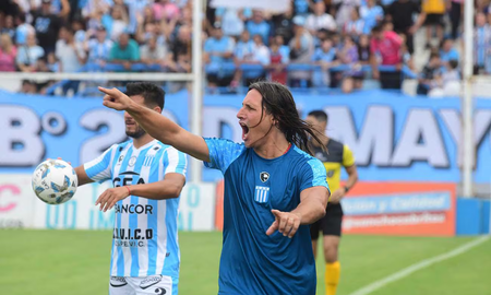 Bomba en la Primera Nacional: un técnico renunció por diferencias con el presidente Bomba en la Primera Nacional: un técnico renunció por diferencias con el presidente