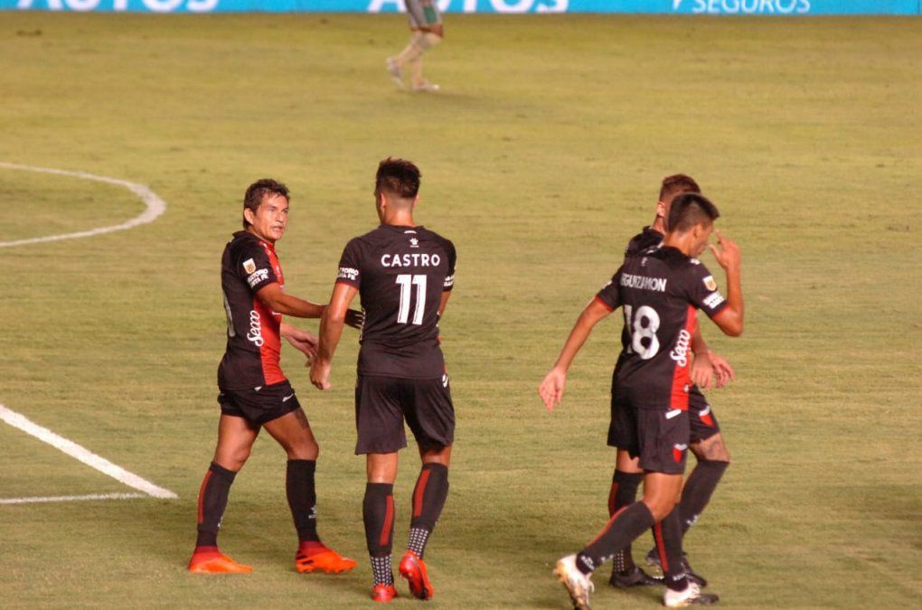 Colón venció 2-1 a Aldosivi y es líder la Zona A de la Copa de la Liga con puntaje ideal. En la próxima fecha enfrentará a Estudiantes de La Plata.