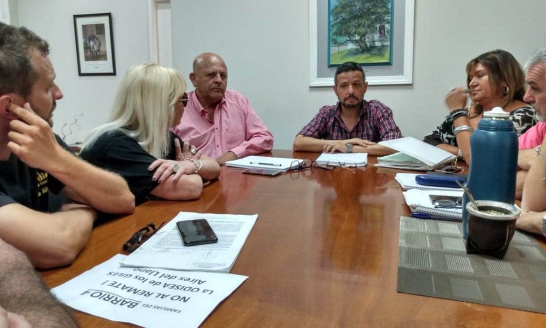 Los vecinos de Aires del Llano se reunieron con el Municipio pero siguen sin soluciones