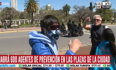Agredieron a Robertito Funes Ugarte durante un móvil de C5N en Palermo Agredieron a Robertito Funes Ugarte durante un móvil de C5N en Palermo