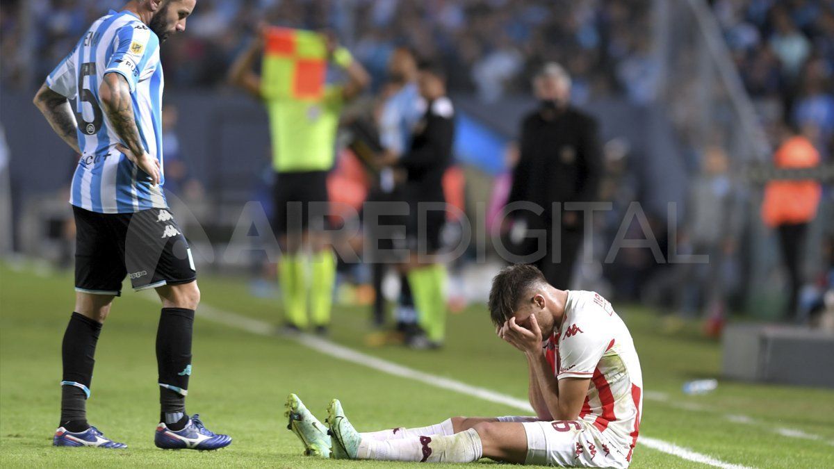 Vera sufrió una lesión muscular que obligó a su salida del partido que el equipo tatengue perdió anoche en Avellaneda ante Racing Club (0-1).