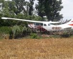 La aeronave fue encontrada por el dueño del campo quien de manera telefónica dio aviso a la policía. La aeronave fue encontrada por el dueño del campo quien de manera telefónica dio aviso a la policía.