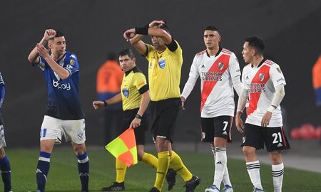 river fue eliminado por velez de la copa libertadores en una noche polemica del var river fue eliminado por velez de la copa libertadores en una noche polemica del var