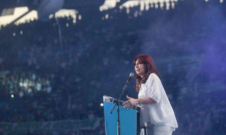 La vicepresidenta encabezará la inauguración de un polideportivo en esa localidad, ocasión en la que no se descarta que de un discurso de fuerte contenido político. La vicepresidenta encabezará la inauguración de un polideportivo en esa localidad, ocasión en la que no se descarta que de un discurso de fuerte contenido político.