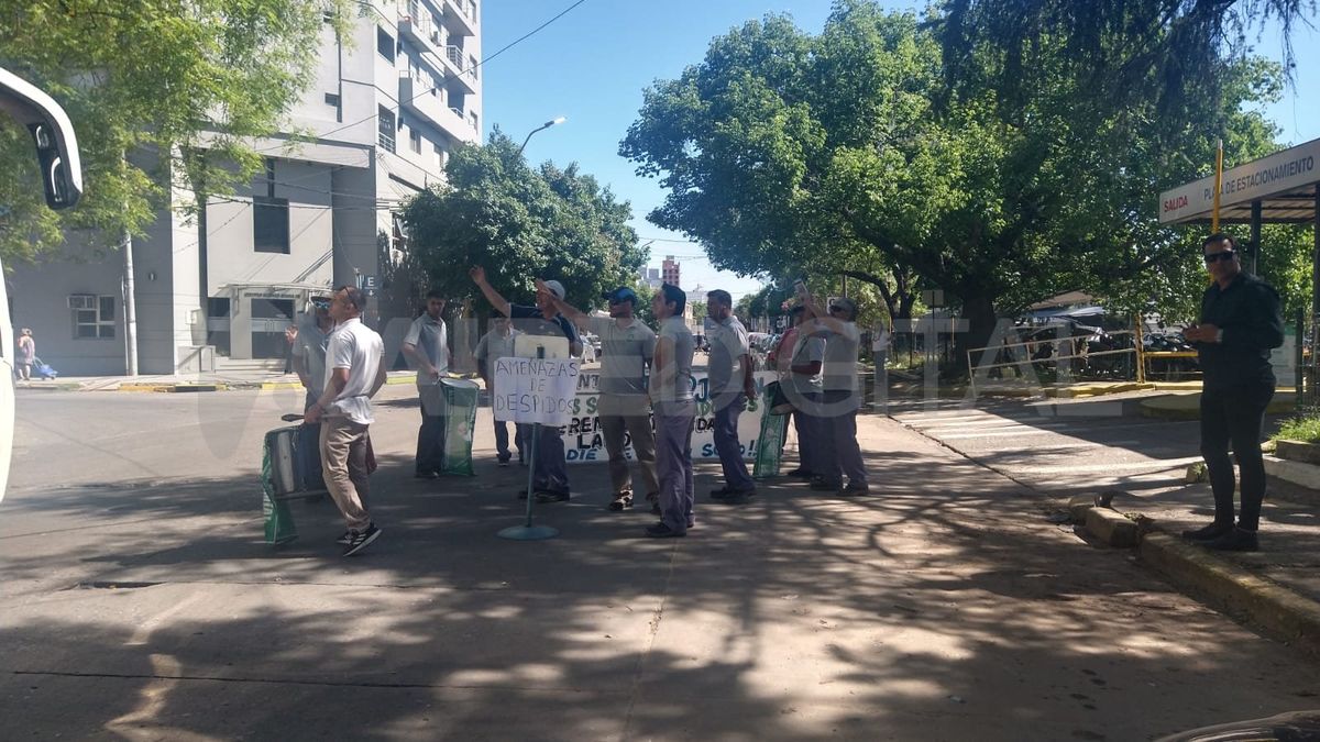 Redujeron la calzada en calle Belgrano, pero ya se normalizó el tránsito.
